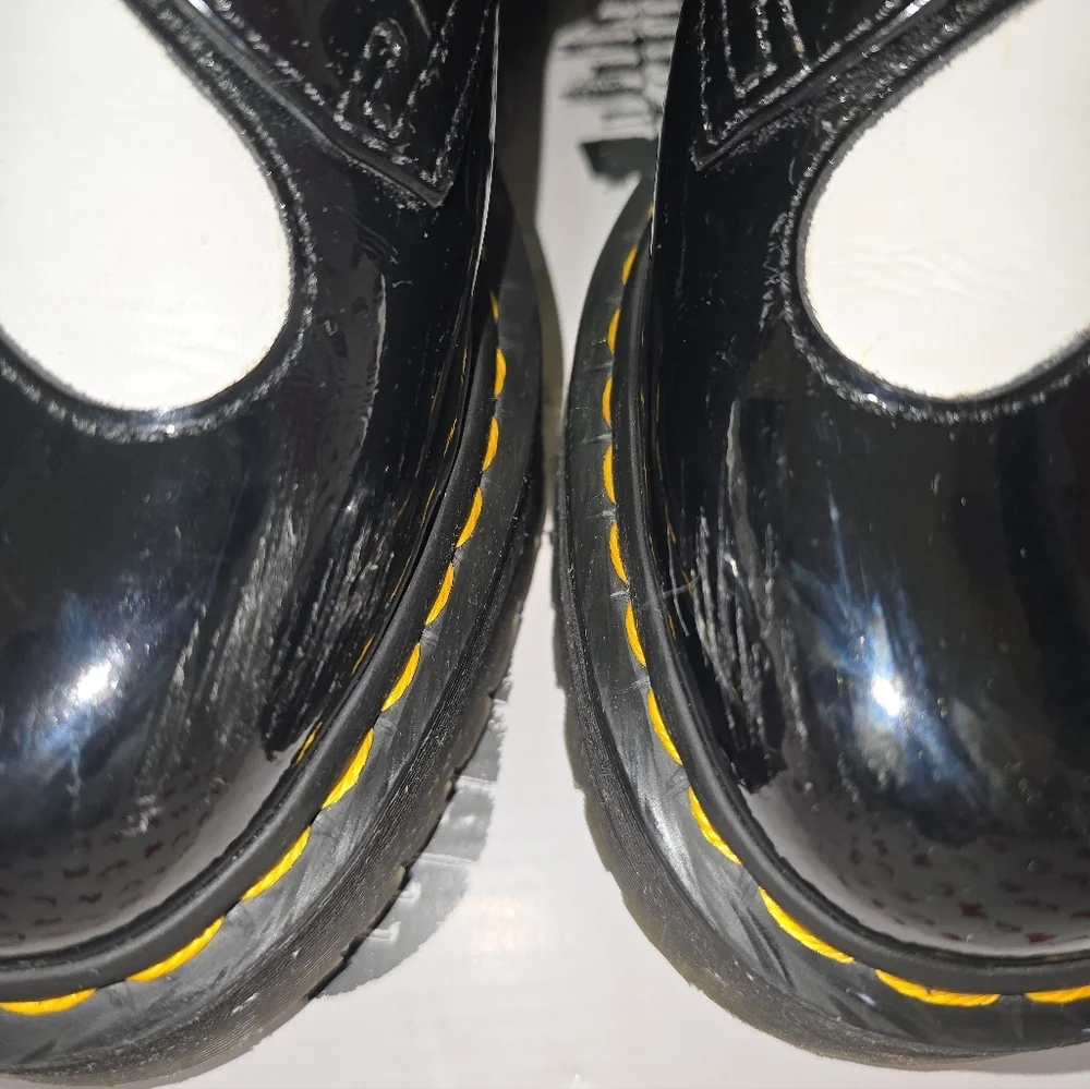 Dr. Martens Hello Kitty 60 Years 1461 Quad HK Patent Lamper Hydro Leather 7 - Picture 5 of 16